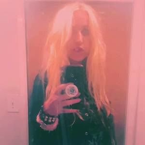 Meet your Posher, Shariah